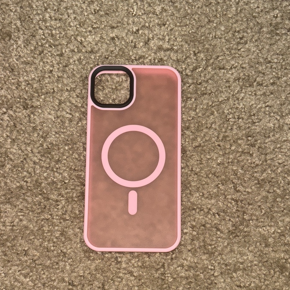Pink never used IPhone 15 plus case